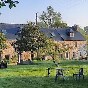 L'eau Qui Dort - Et Tables D'hotes Couette-café Pleslin-Trigavou